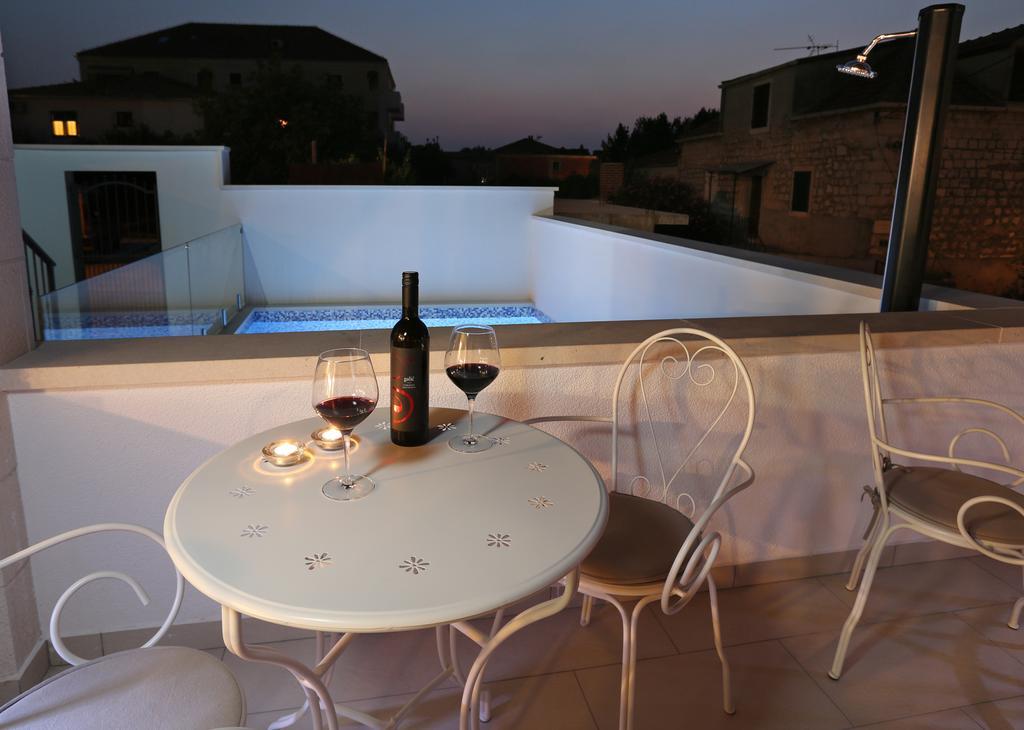 Boutique Hotel Alegria Supetar Exterior photo