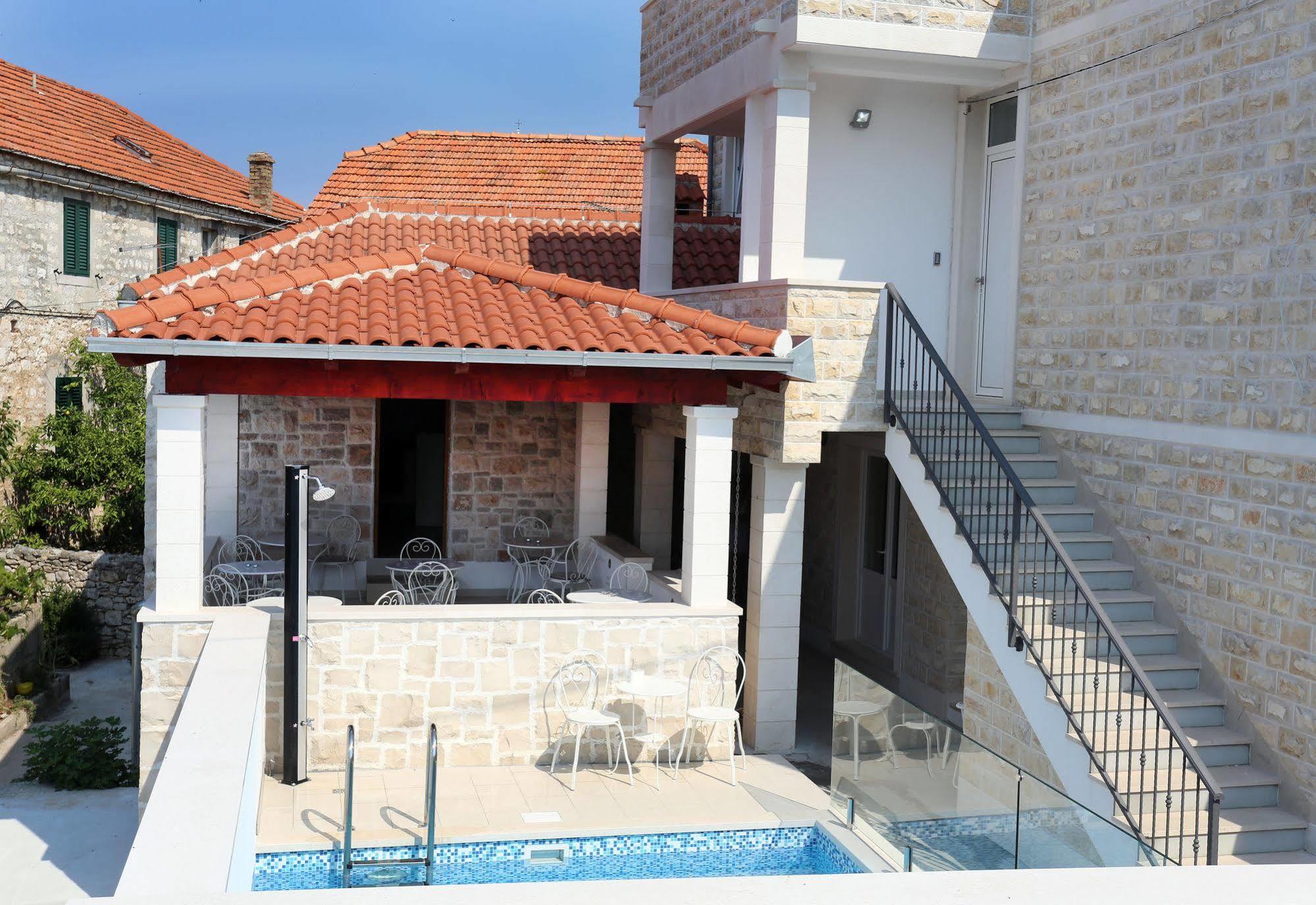 Boutique Hotel Alegria Supetar Exterior photo